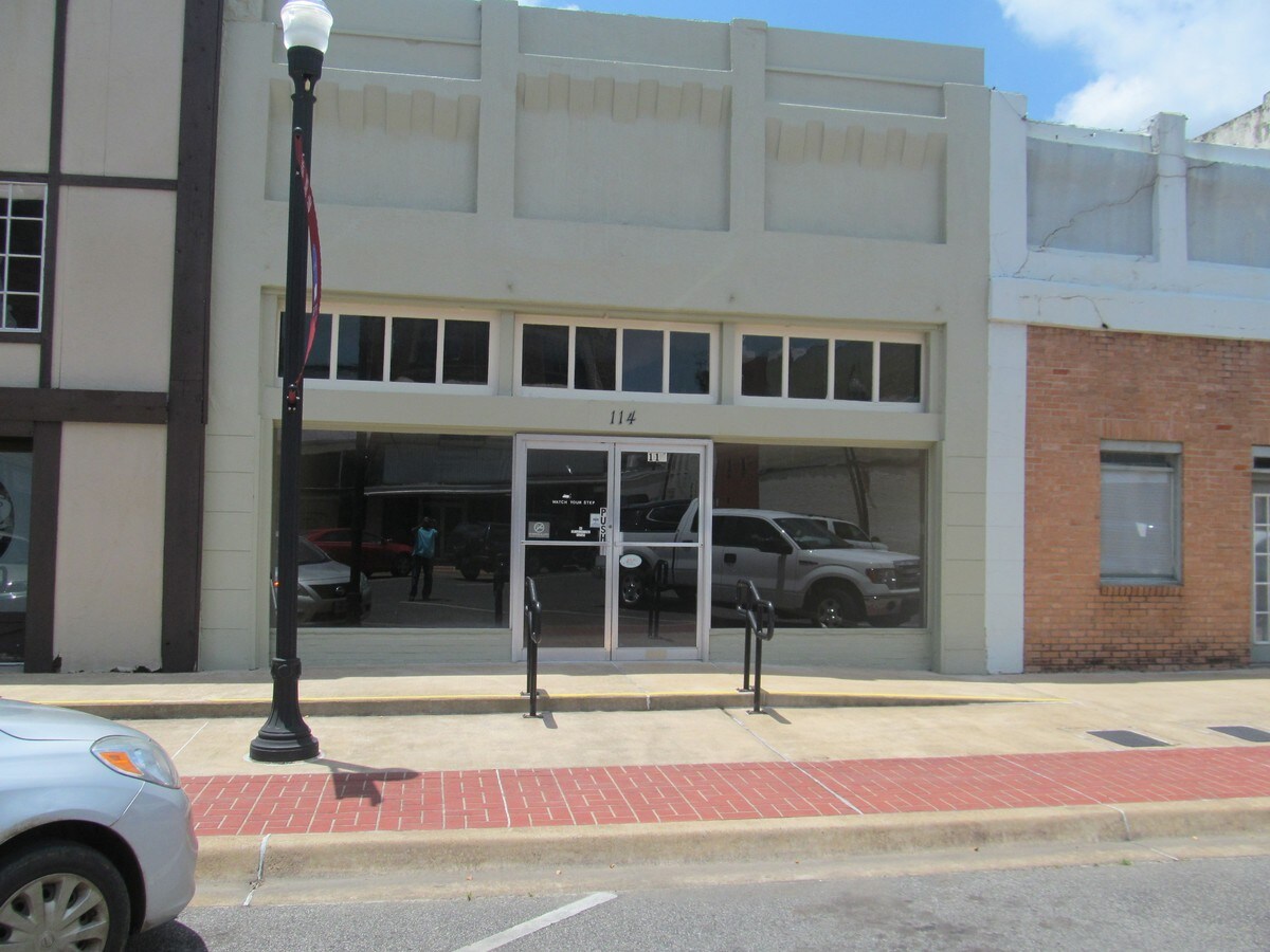 114 E Lufkin Ave, Lufkin, TX 75901