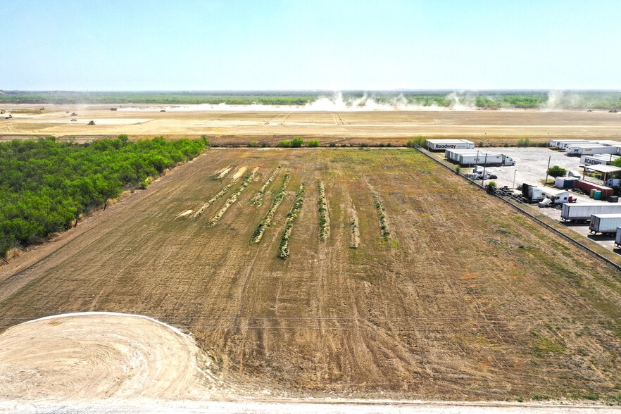 0000 Sulfer Mine Rd, Laredo, TX for sale - Building Photo - Image 1 of 14