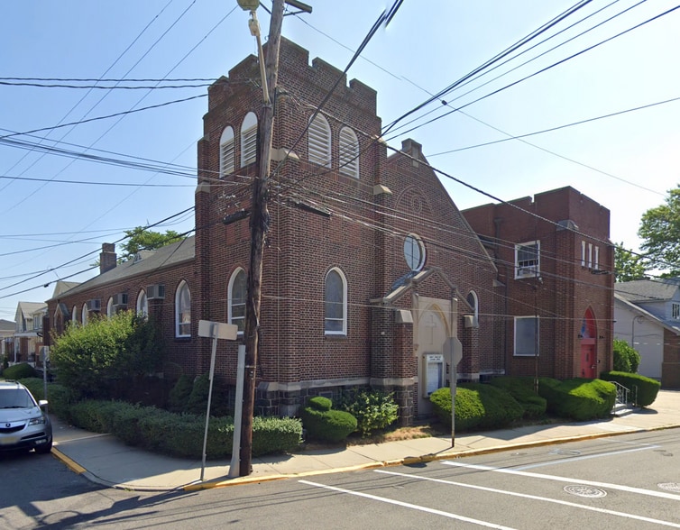 295 Hudson Pl, Fairview, NJ for sale - Building Photo - Image 1 of 8