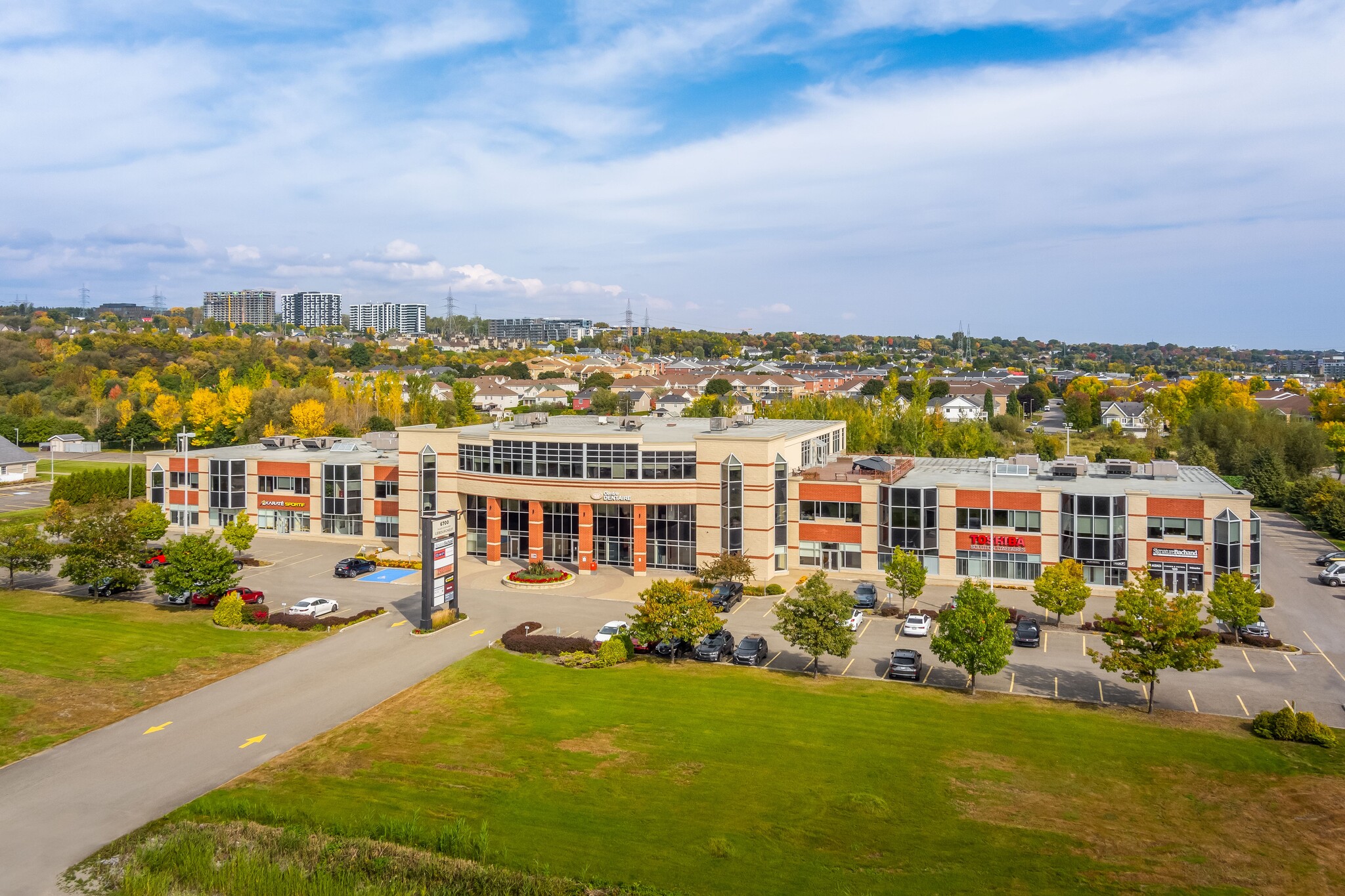 6700 Boul Pierre-Bertrand, Québec, QC for lease Building Photo- Image 1 of 10