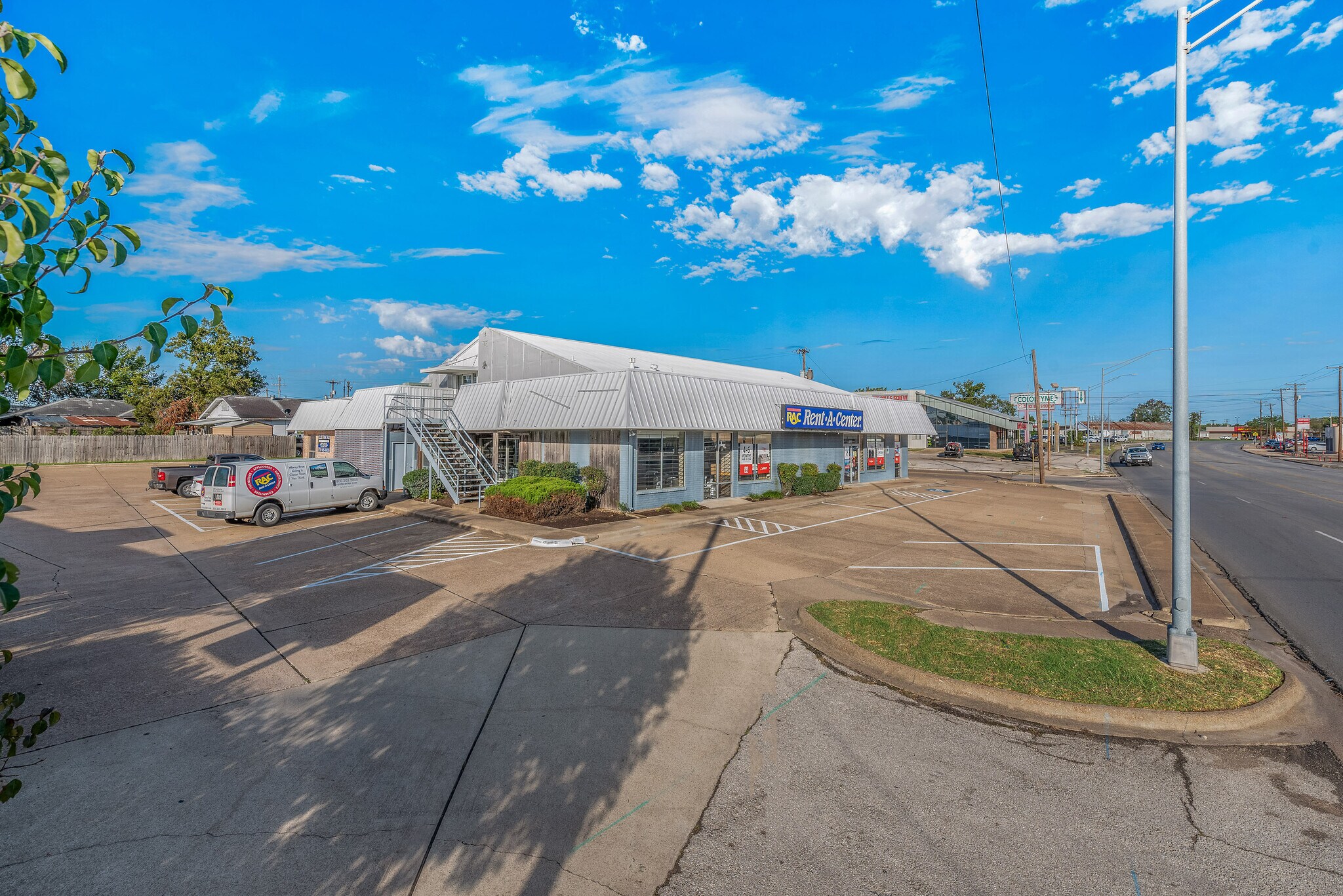 1300 S Texas Ave, Bryan, TX for sale Building Photo- Image 1 of 1