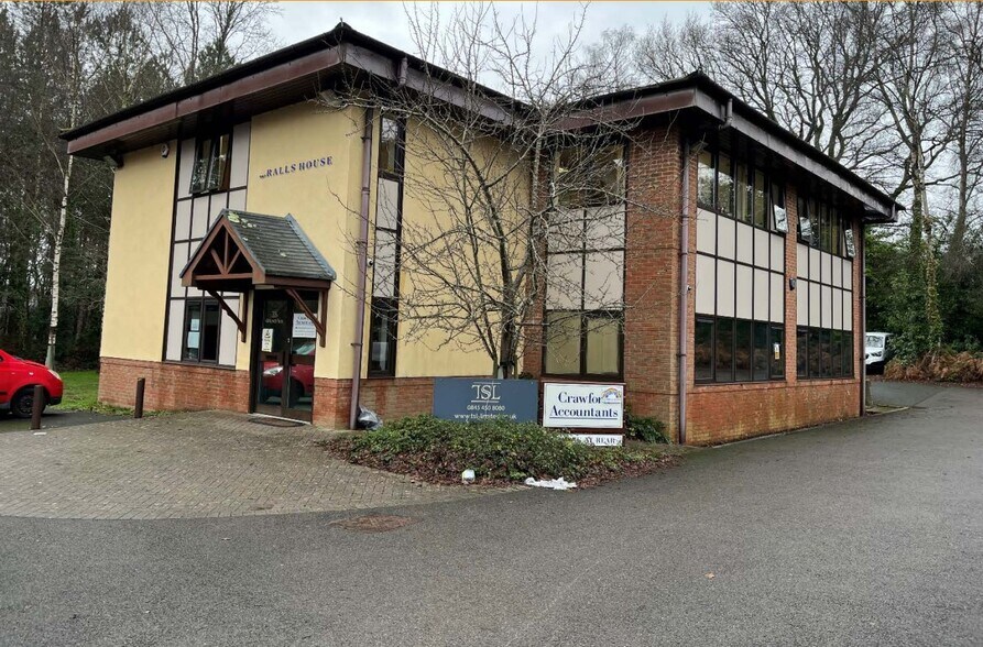 Forest Rd, Denmead for sale - Primary Photo - Image 1 of 1