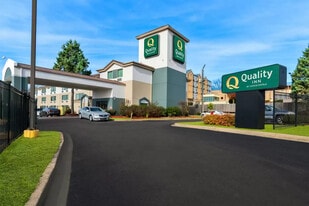 Quality Inn Memphis - Motel