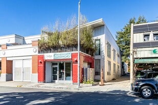 6940 Burnett St, Sebastopol CA - Parking Garage