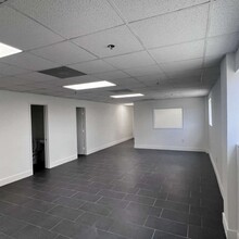 9202-9292 NW 101st St, Medley, FL for lease Building Photo- Image 2 of 5