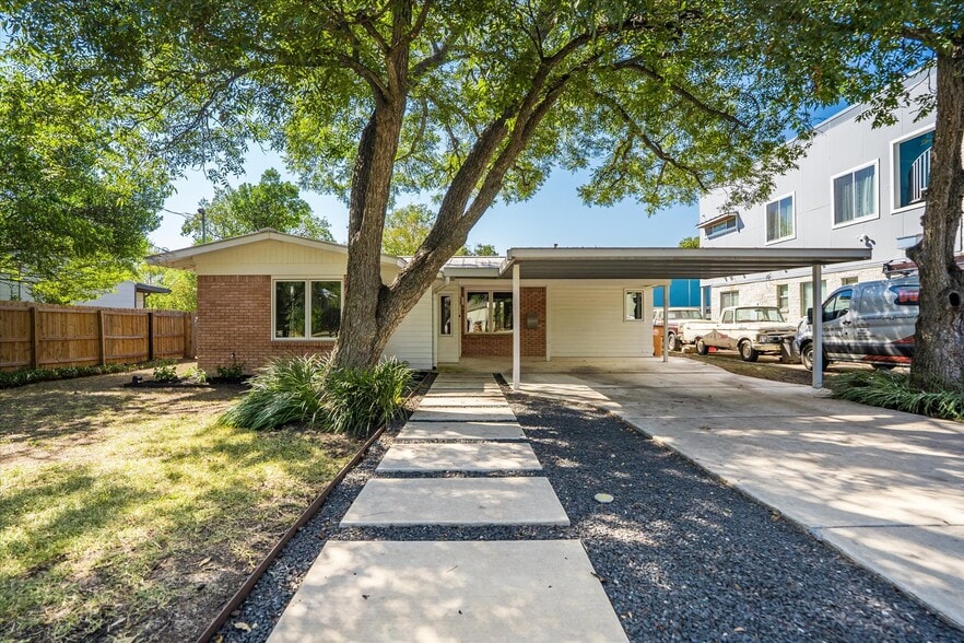 2117 Shoalmont Dr, Austin, TX for sale - Building Photo - Image 2 of 67