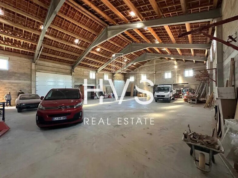 Flex in Rognac for lease - Interior Photo - Image 3 of 3