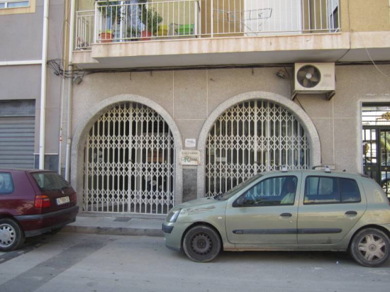 Retail in Redován for sale Building Photo- Image 1 of 15