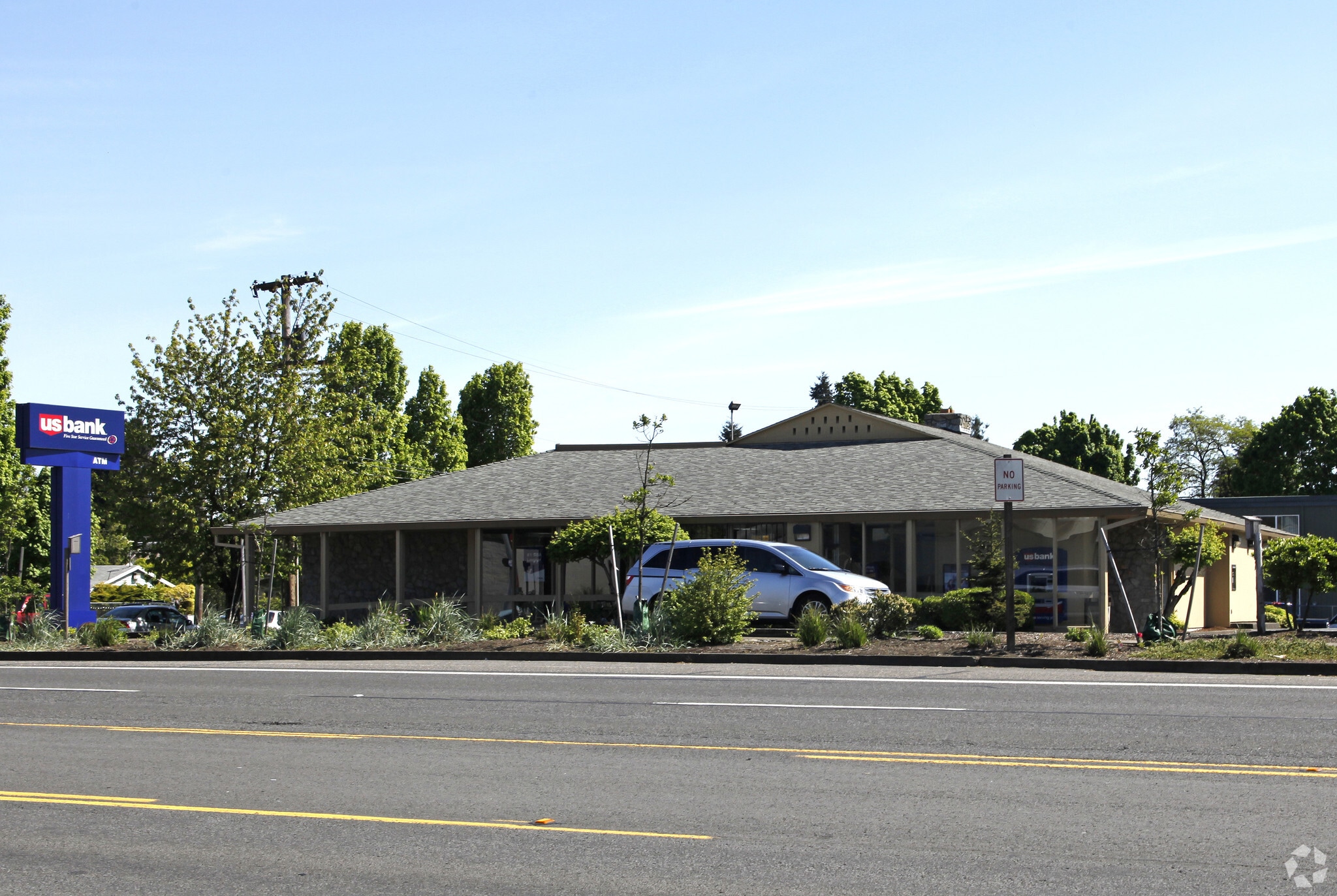 19900 Mcloughlin Blvd, Gladstone, OR for sale Building Photo- Image 1 of 1