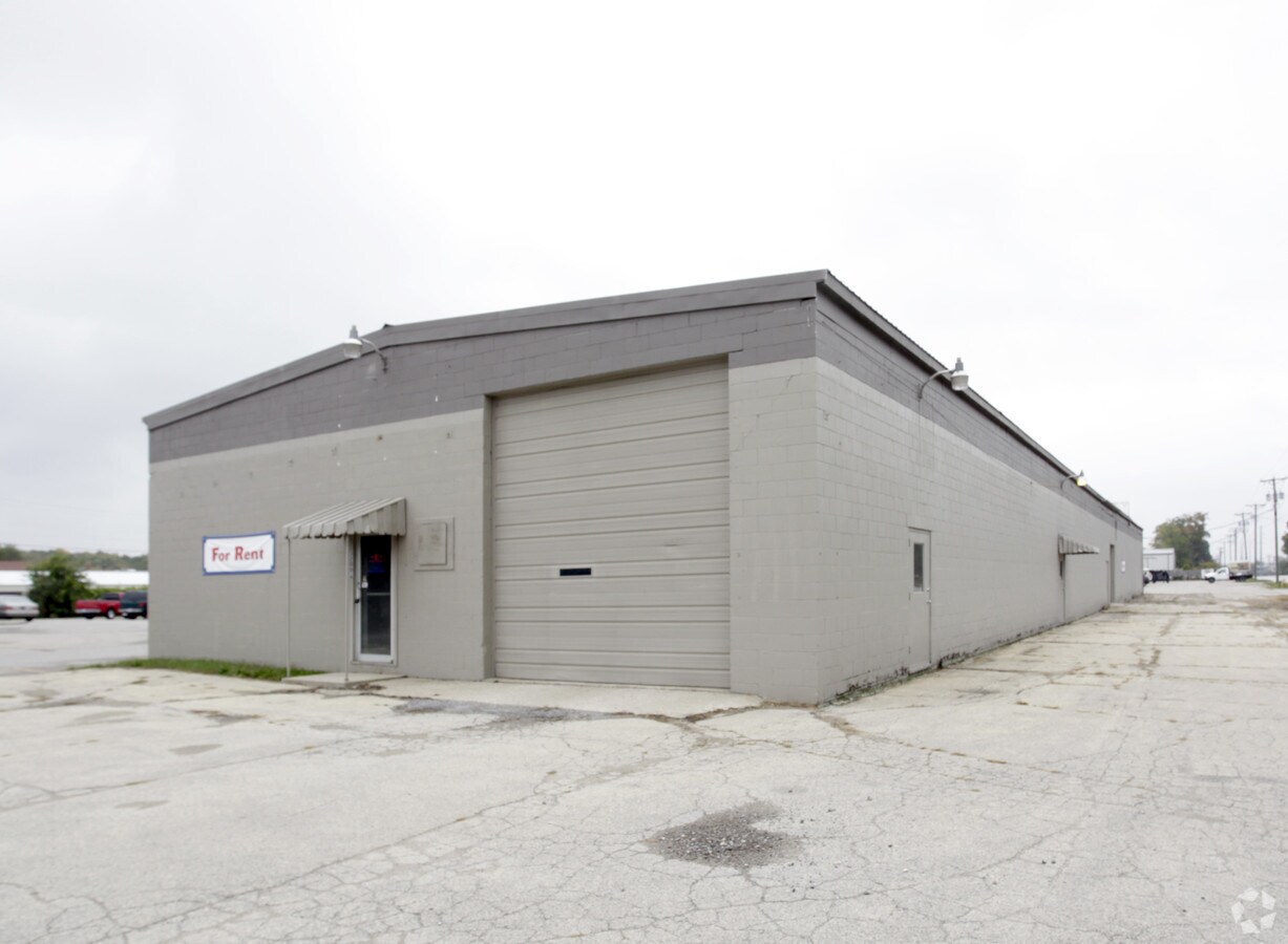 3200 Middlebury St, Elkhart, IN 46516