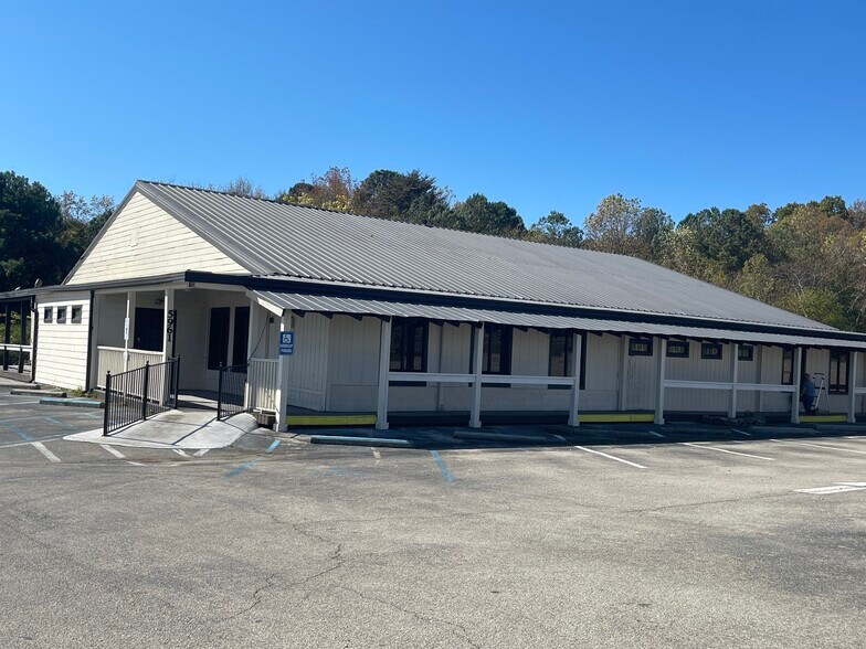 5961 Chalkville Mountain Ln, Birmingham, AL for lease - Primary Photo - Image 1 of 2