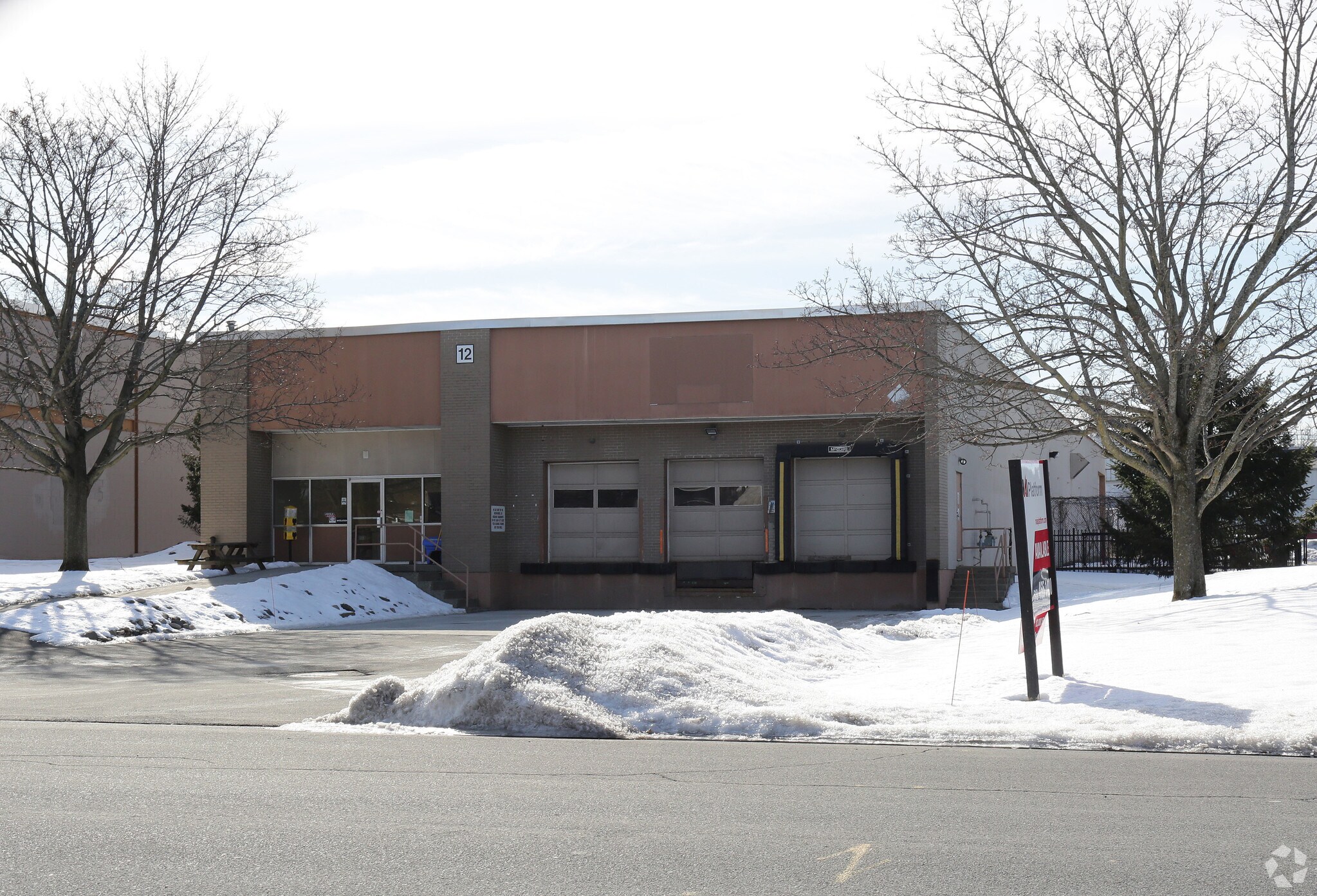 12 Hemlock St, Latham, NY for sale Primary Photo- Image 1 of 1