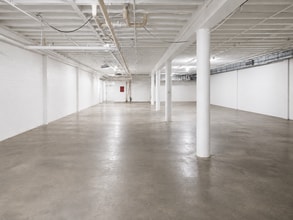 1205 NE 163rd St, North Miami Beach, FL for lease Interior Photo- Image 2 of 2