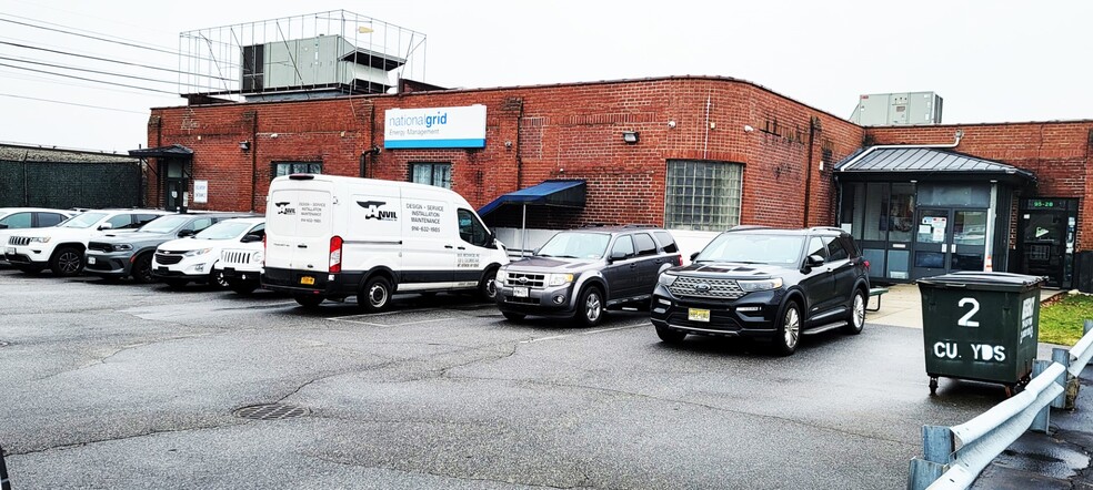 95-30 225th St, Queens Village, NY for lease - Building Photo - Image 3 of 12