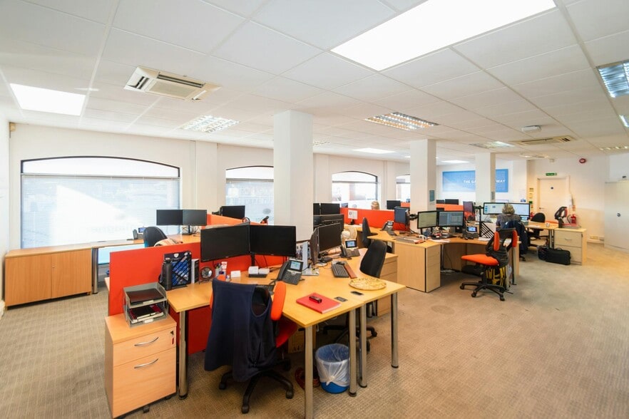 The Quay, Poole for lease - Building Photo - Image 2 of 13