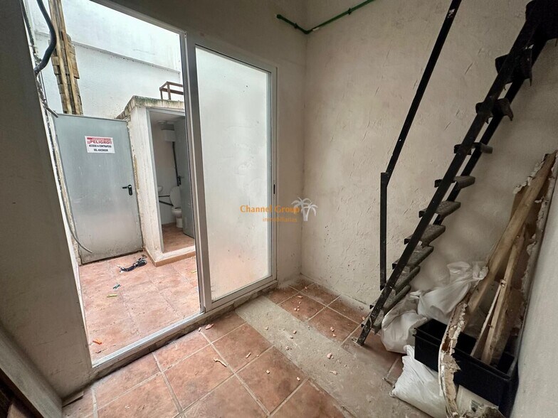 Retail in Alicante, Alicante for lease - Building Photo - Image 3 of 5