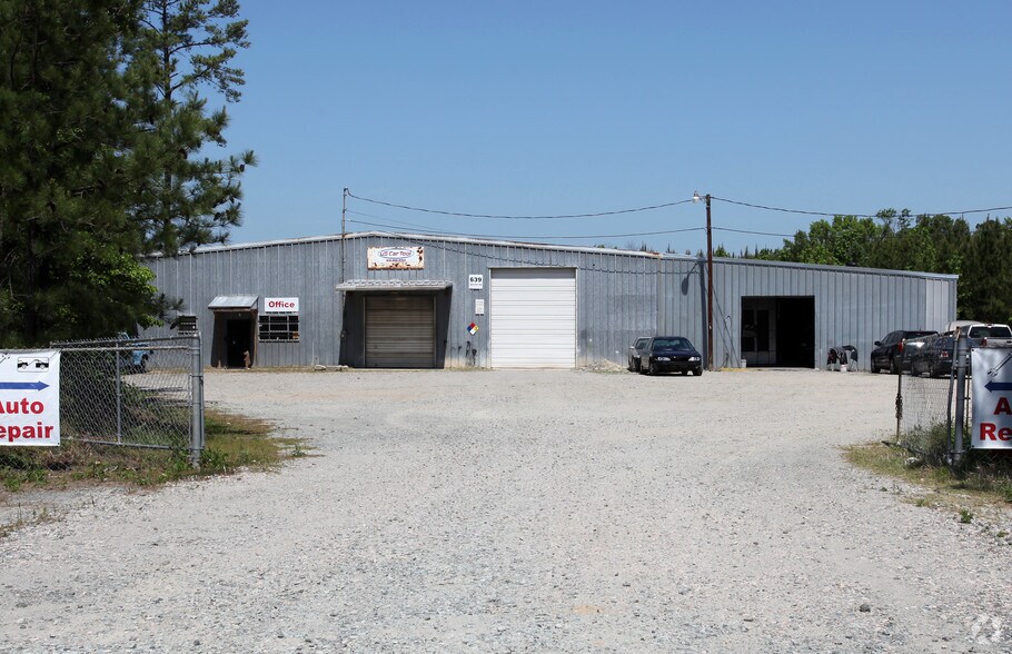 639 Junction Rd, Durham, NC 27703