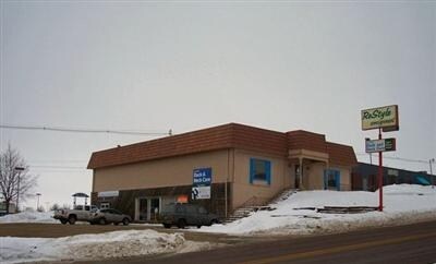 13 E Southridge Rd, Marshalltown, IA for sale Primary Photo- Image 1 of 1