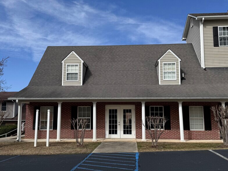 6a Accountants cir, Seneca, SC for sale - Primary Photo - Image 1 of 1