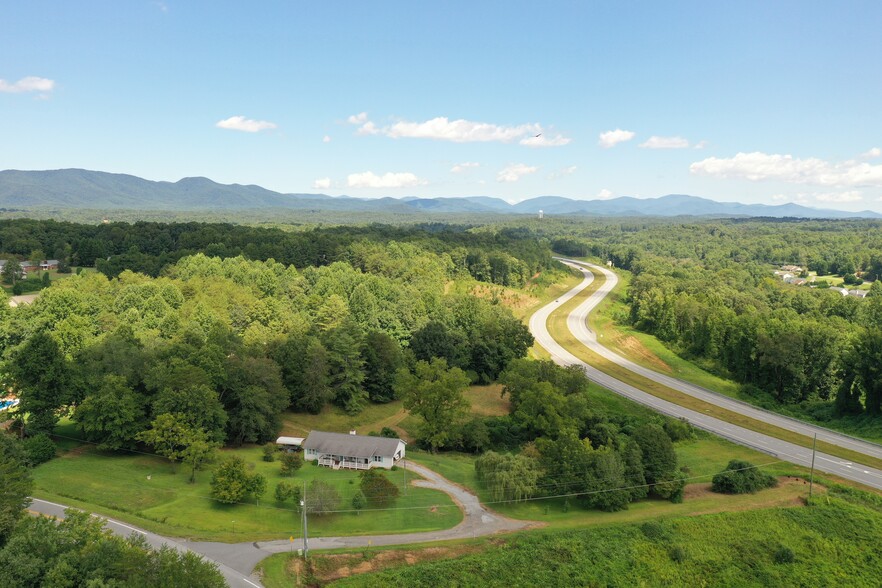 246 Hunt Rd, Cleveland, GA for sale - Building Photo - Image 3 of 8