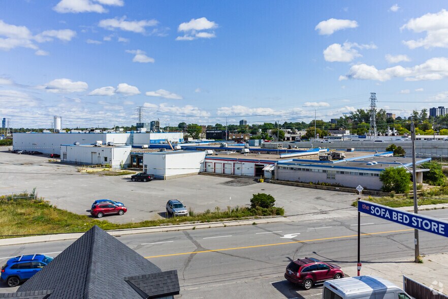 861 Clyde Ave, Ottawa, ON for sale - Primary Photo - Image 1 of 1