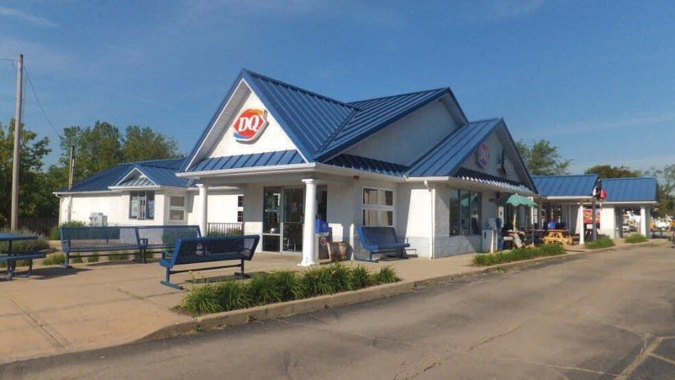 40W301 Route 64, St Charles, IL for sale - Primary Photo - Image 1 of 1