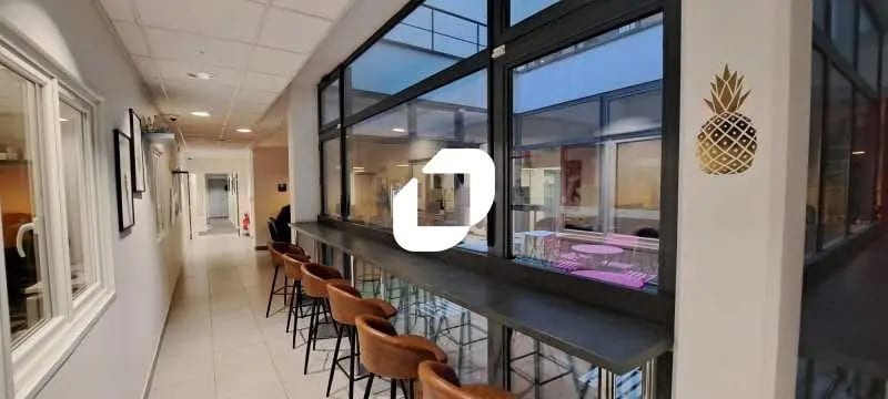 Office in Paris for lease - Interior Photo - Image 1 of 8