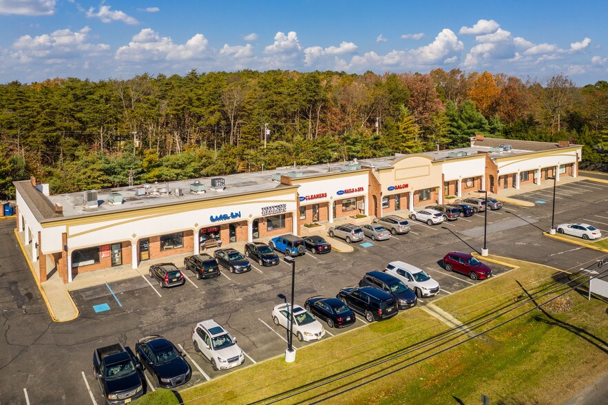 201203 KressonGibbsboro Rd NE, Voorhees, NJ 08043