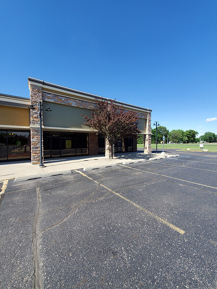 200 Enterprise Dr, Three Rivers, MI for lease - Building Photo - Image 2 of 21