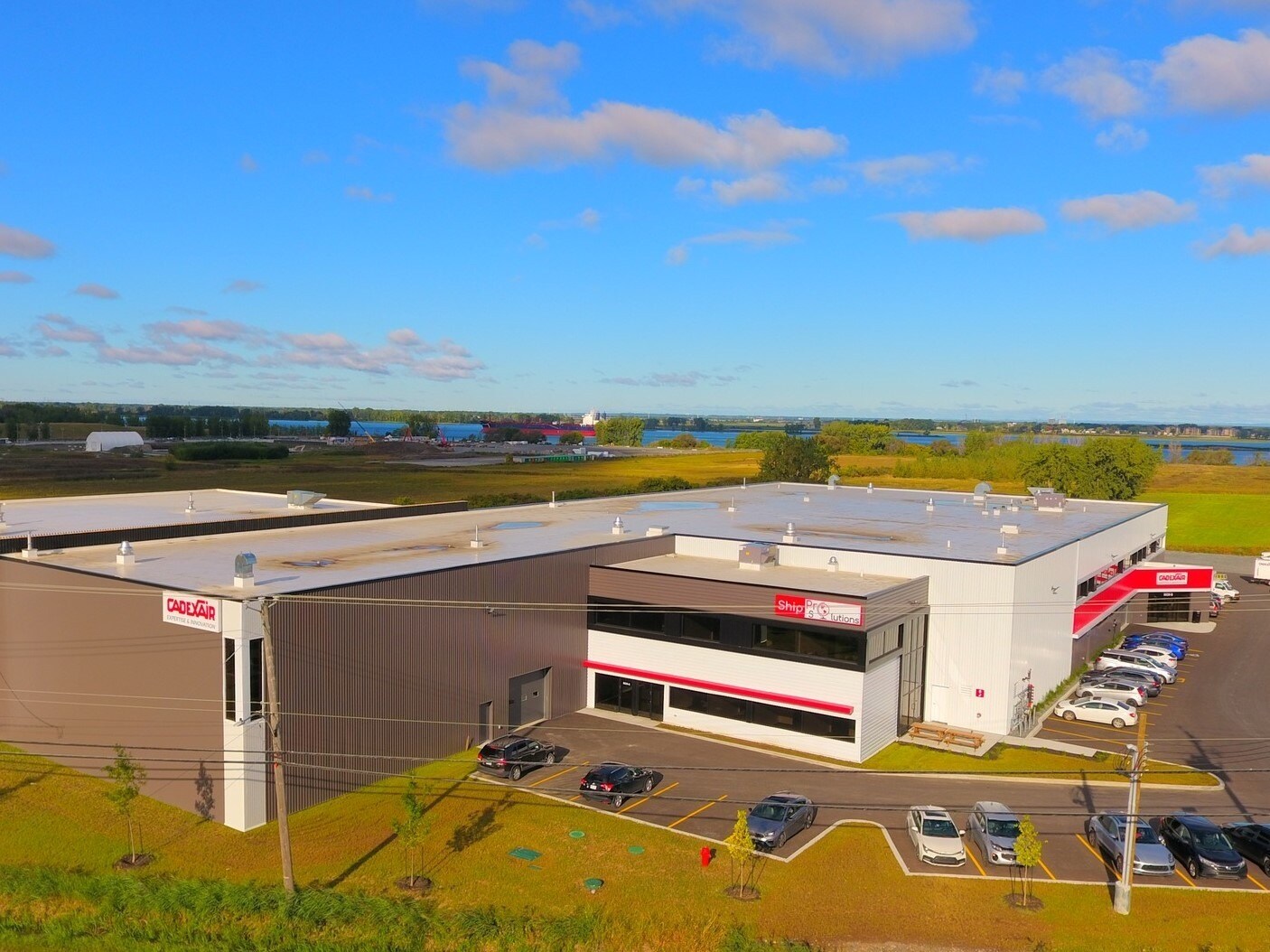 3010 Rte Marie-Victorin, Varennes, QC for lease Primary Photo- Image 1 of 2