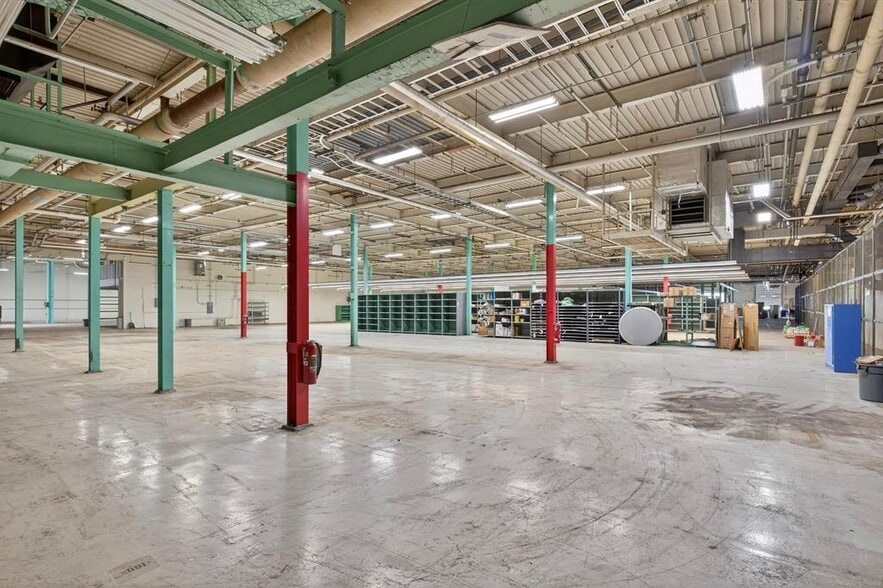 700 Dura Beauty Ln, Wisconsin Rapids, WI for lease - Building Photo - Image 2 of 8