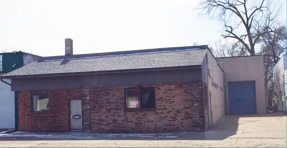 964 E 10 Mile Rd, Hazel Park, MI for sale - Building Photo - Image 1 of 1