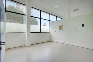 More details for 82 Rue Des Meuniers, Bagneux - Office, Flex for Lease