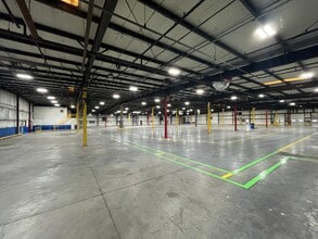 806 E Queen St, Strasburg, VA for lease Interior Photo- Image 2 of 4