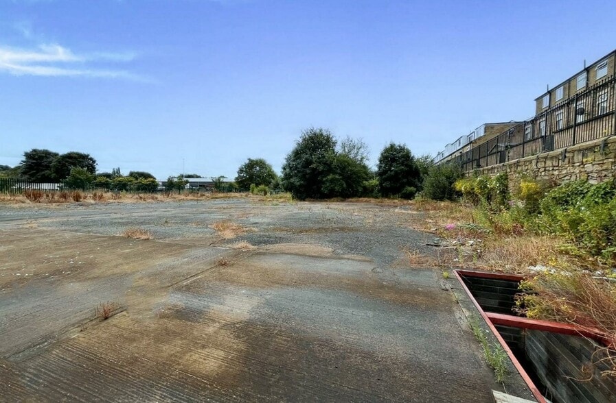 Warren St, Dewsbury for lease - Other - Image 1 of 3