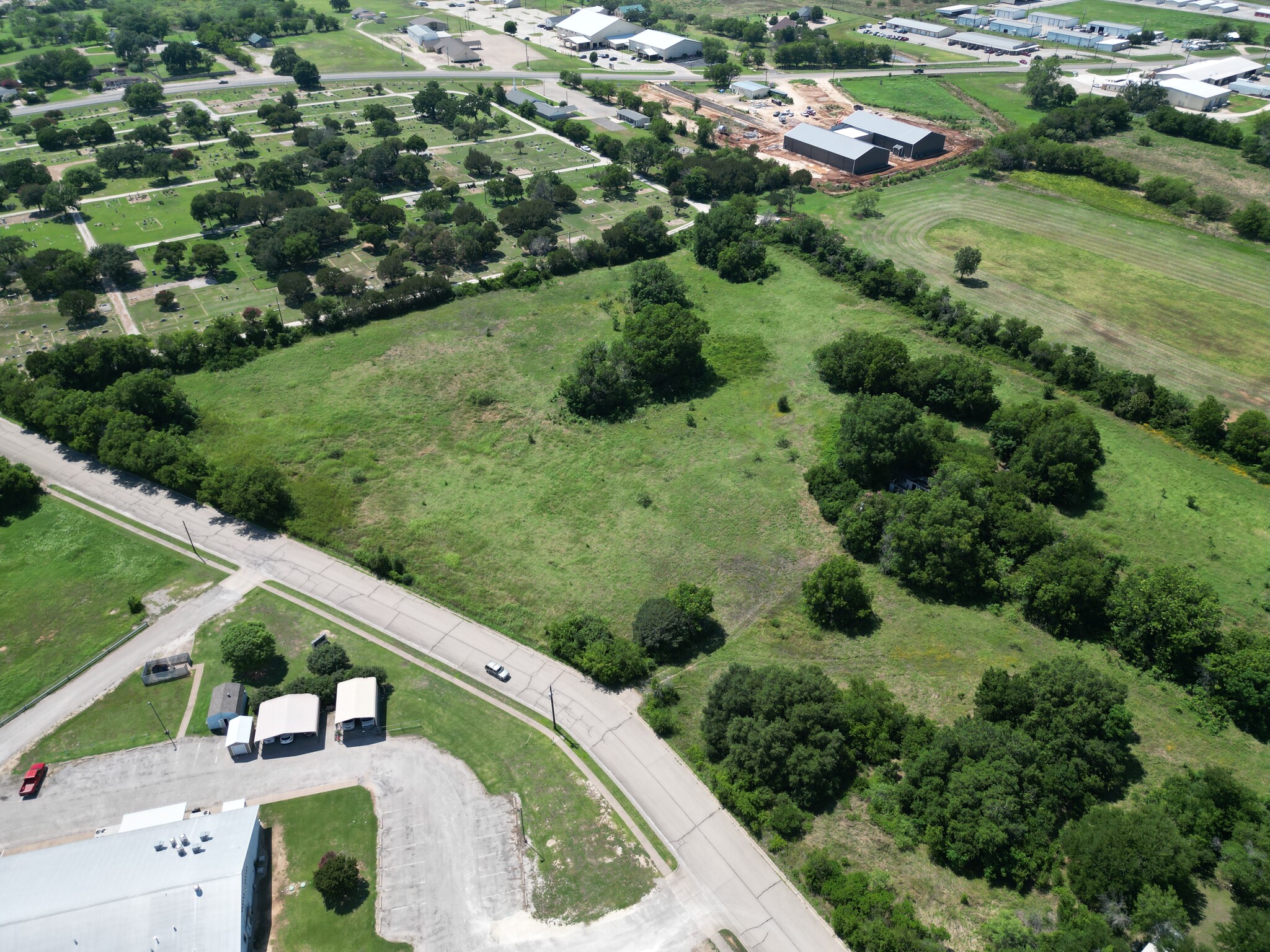 511 E Moore St, Granbury, TX for sale Building Photo- Image 1 of 15