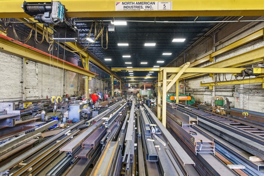 128 44th St, Brooklyn, NY for lease - Interior Photo - Image 3 of 7