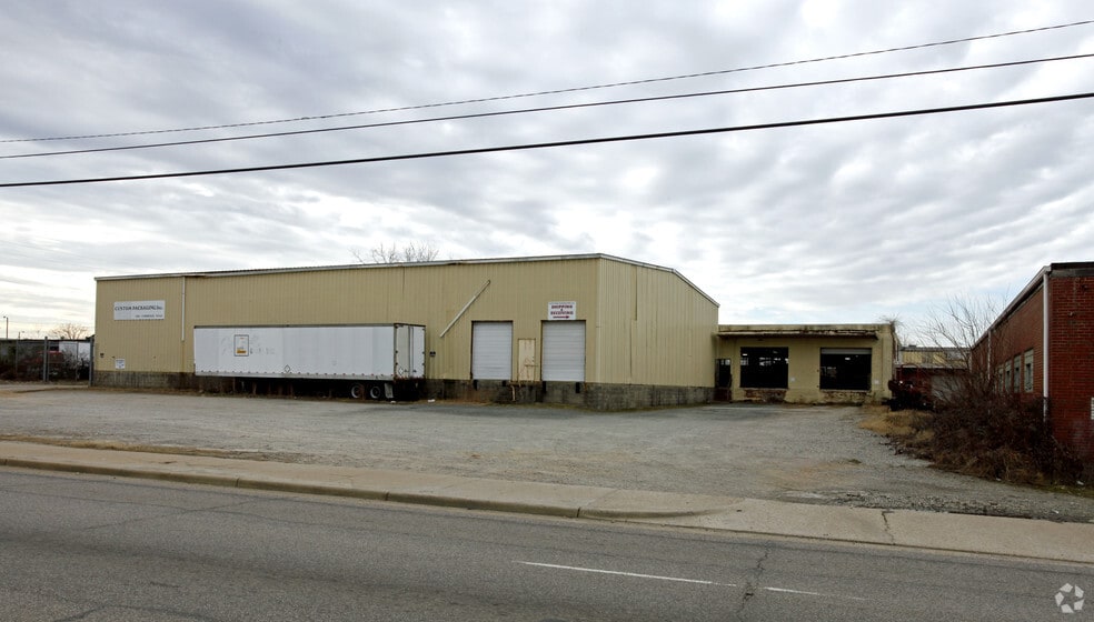 1003 Commerce Rd, Richmond, VA for lease - Building Photo - Image 2 of 6