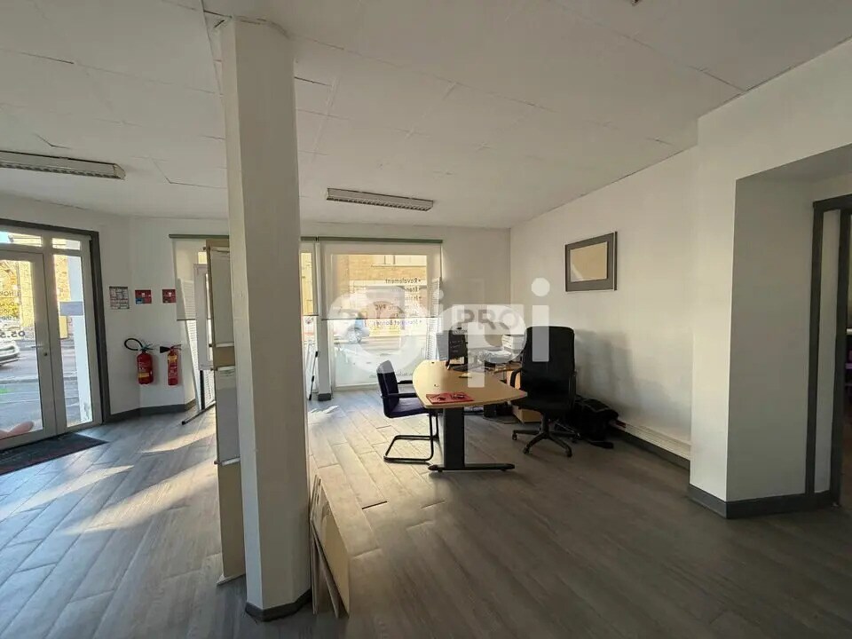 Location Bureaux 70 m² - Photo 1