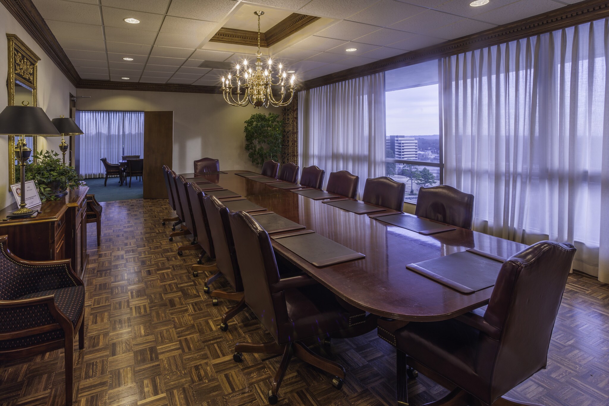 500 S University Ave, Little Rock, AR 72205 Doctors Building