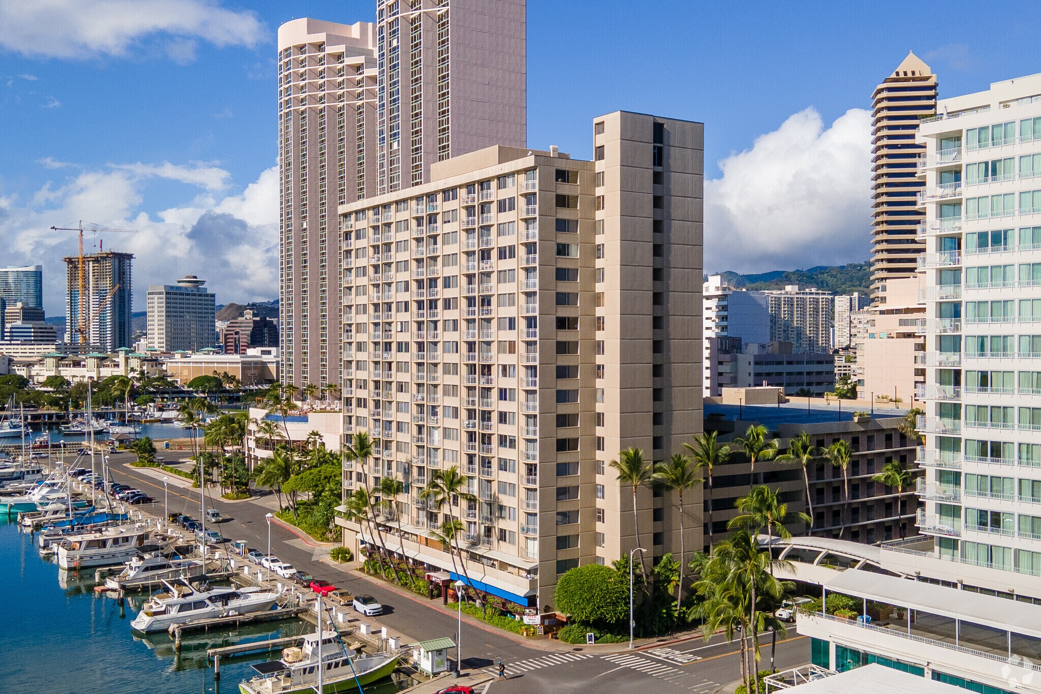 1765 Ala Moana Blvd, Honolulu, HI 96815 Retail for Lease