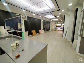 Retail in Cuenca, Cuenca for lease Interior Photo- Image 2 of 16