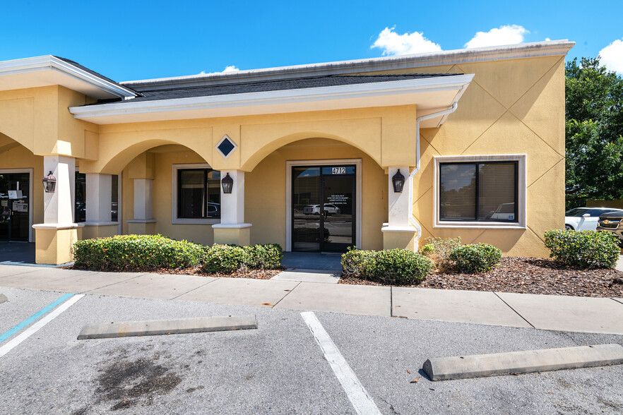 4690-4712 Exploration Ave, Lakeland, FL for lease - Building Photo - Image 2 of 14