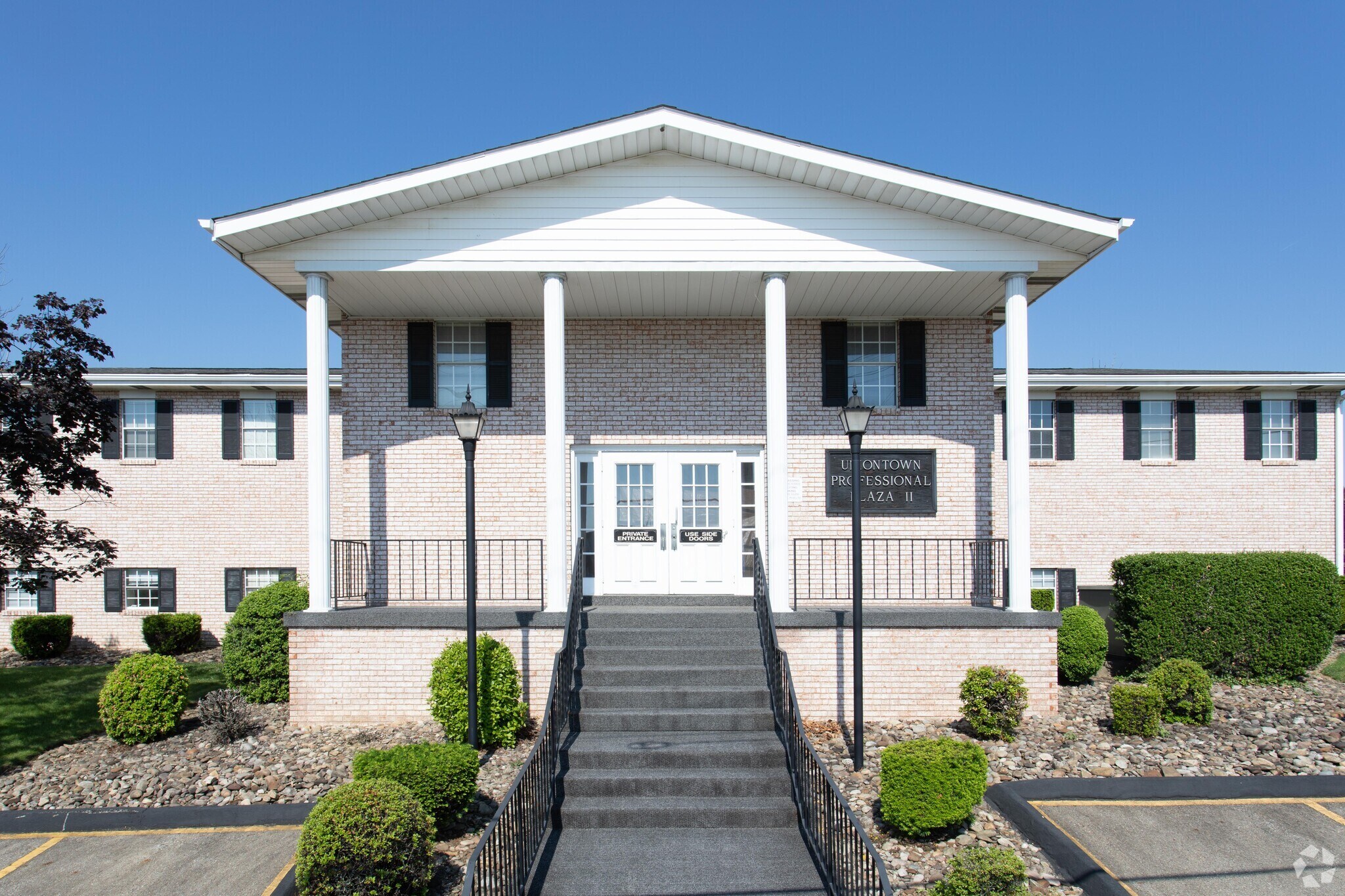 211 Easy St, Uniontown, PA for sale Primary Photo- Image 1 of 1