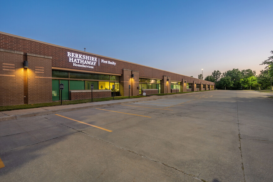 5500 Westown Pky, West Des Moines, IA for lease - Building Photo - Image 2 of 18