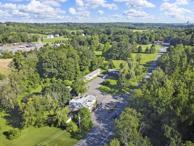 1049 River Rd, Selkirk, NY for sale - Primary Photo - Image 1 of 1