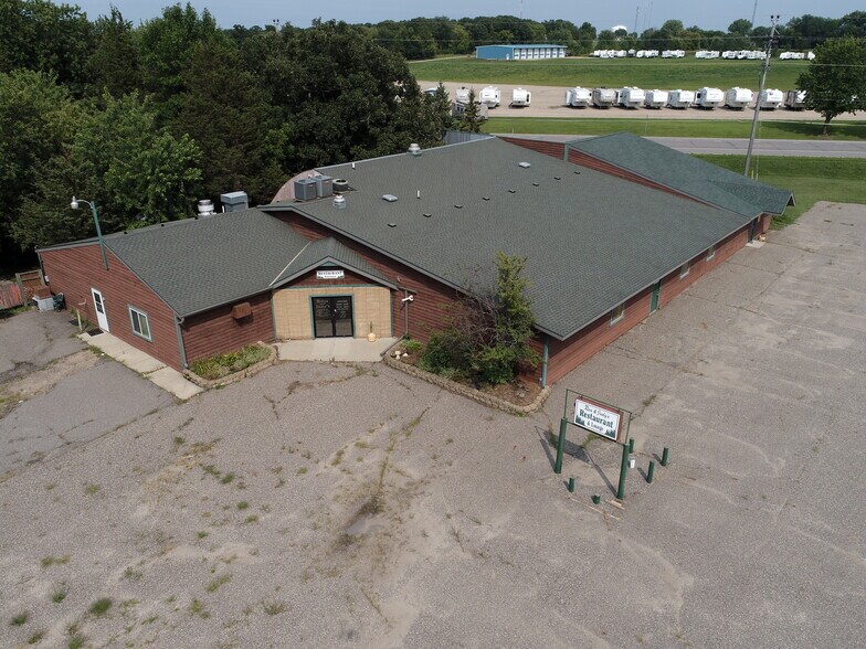 28603 Highway 55, Paynesville, MN for sale - Building Photo - Image 1 of 1