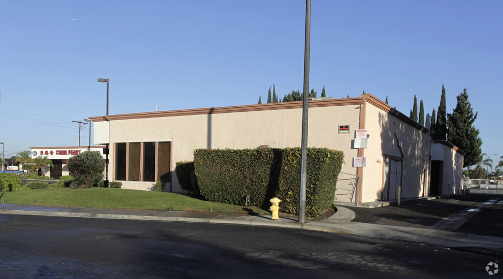 12100-12116 Beach Blvd, Stanton, CA for lease - Building Photo - Image 2 of 8