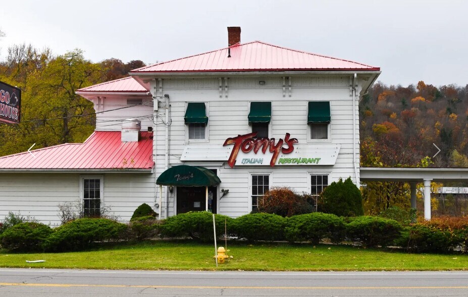 948 State Route 17C, Owego, NY for sale - Building Photo - Image 1 of 1