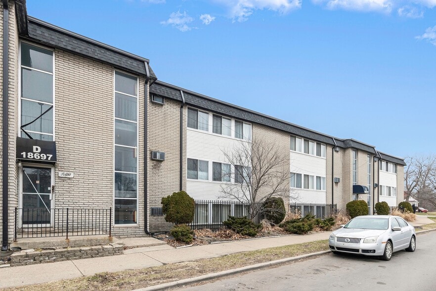 Detroit 2 portfolio of 2 properties for sale on LoopNet.com - Building Photo - Image 3 of 12